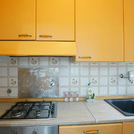 2 Bedroom Cozy In Apartment Savona