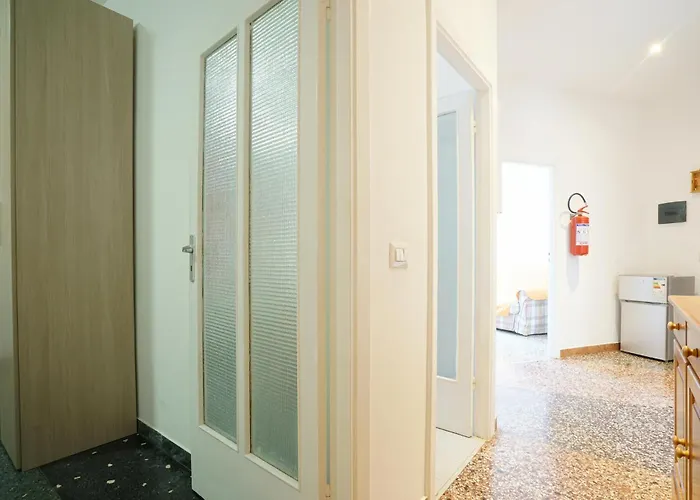 Lägenhet 2 Bedroom Cozy In Savona