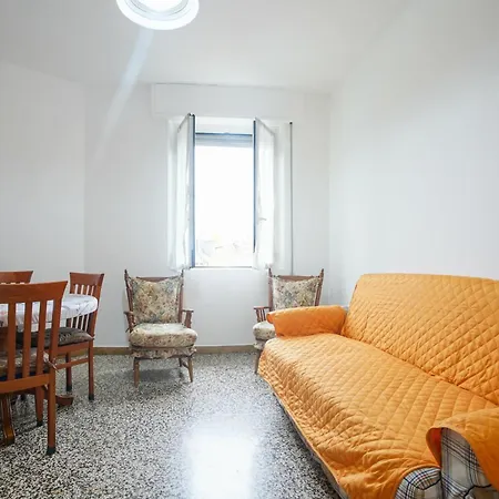 2 Bedroom Cozy In Lägenhet *
