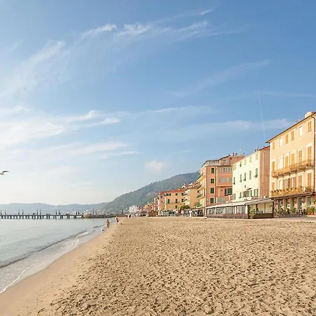 Appartement 2 Bedroom Cozy In Savona *